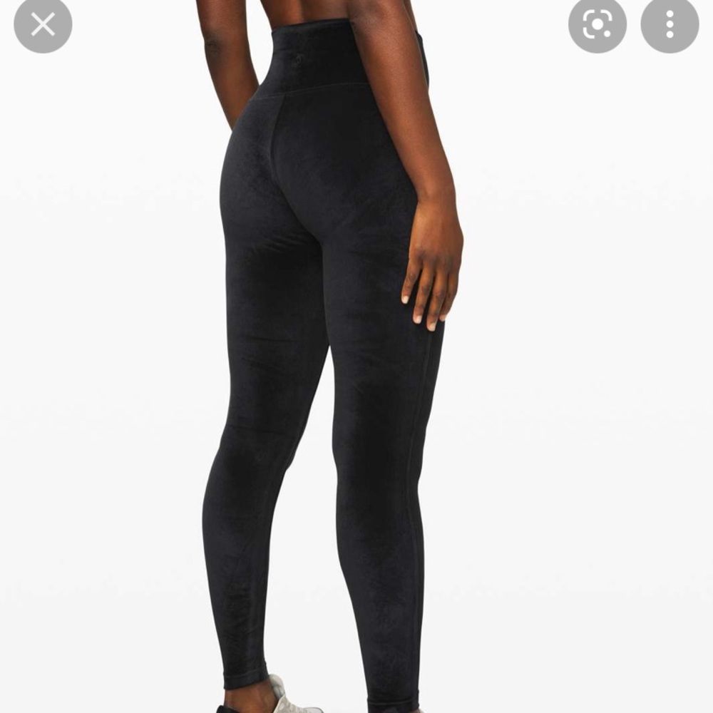 black wonder under velvet leggings